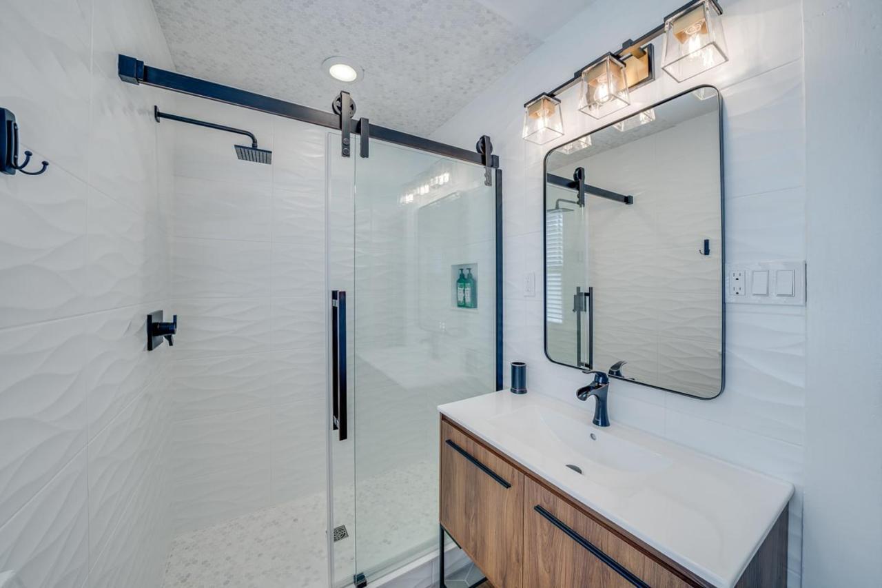 Updated Early 1900S 2Br Cottage Walking Distance To Downtown With Onsite Parking St. Augustine Extérieur photo