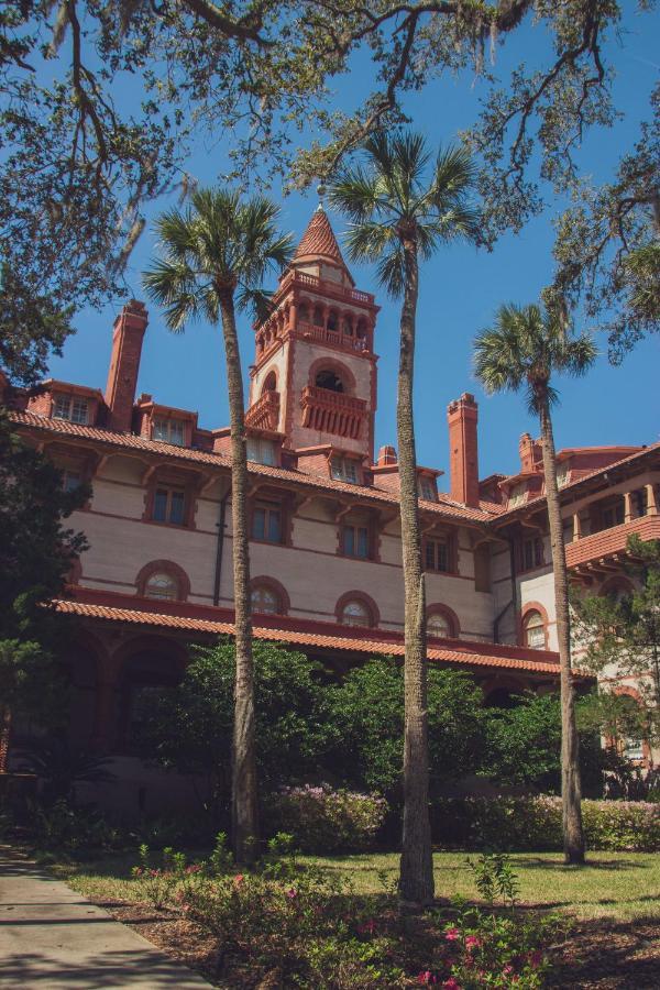 Updated Early 1900S 2Br Cottage Walking Distance To Downtown With Onsite Parking St. Augustine Extérieur photo